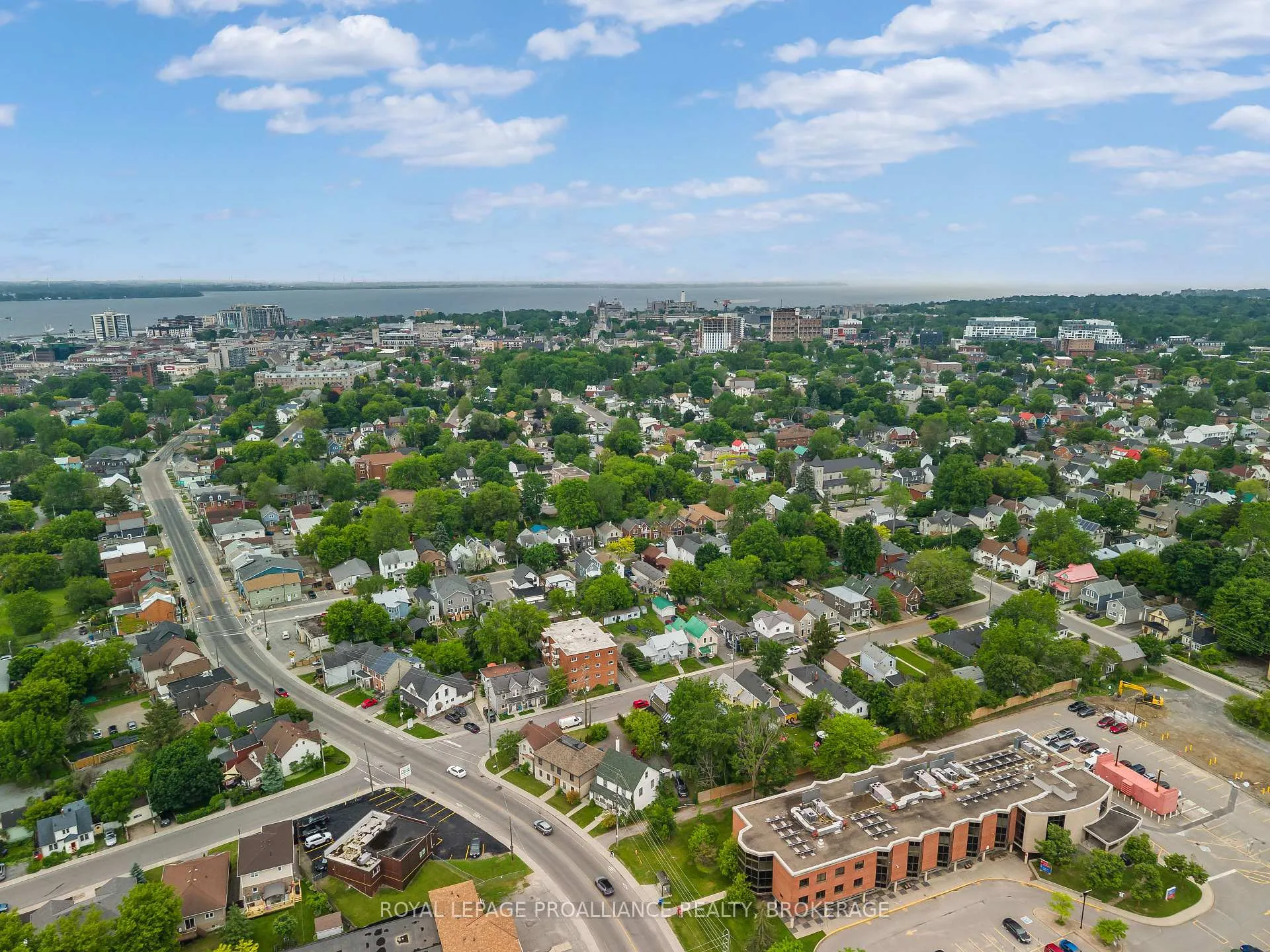 Photo 41 of 115 James Street, Kingston, East of Sir John A. Blvd — HOMEH