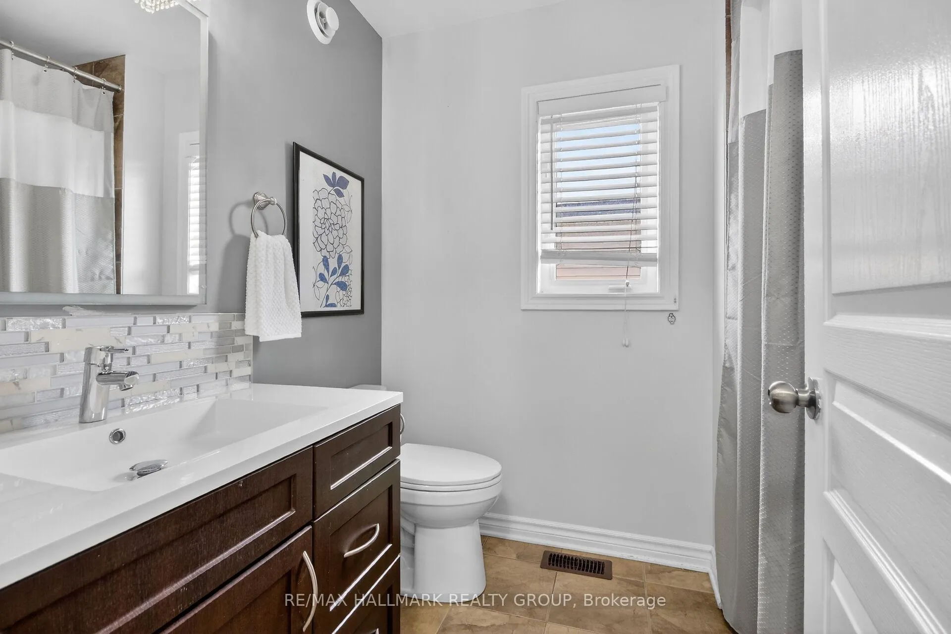 Photo 22 of 189 Bridgestone Drive, Ottawa, Kanata - Bridlewood — HOMEH