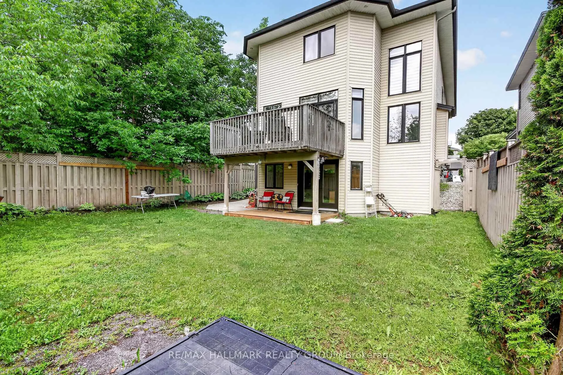 Photo 31 of 189 Bridgestone Drive, Ottawa, Kanata - Bridlewood — HOMEH