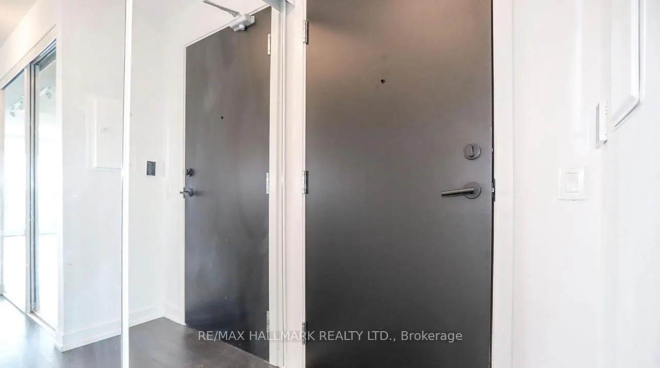 Photo 18 of Unit 2508, 125 Redpath Avenue, Toronto, Mount Pleasant West — HOMEH
