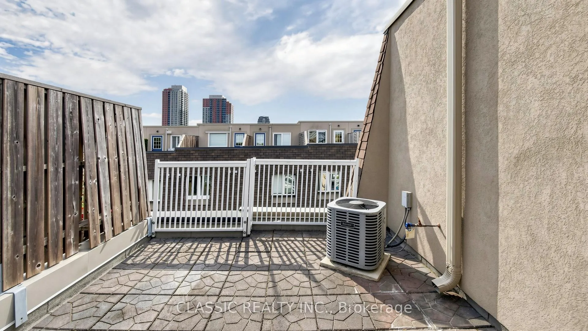 Photo 22 of Unit 63, 50 Turntable Crescent, Toronto, Dovercourt-Wallace Emerson-Junction — HOMEH
