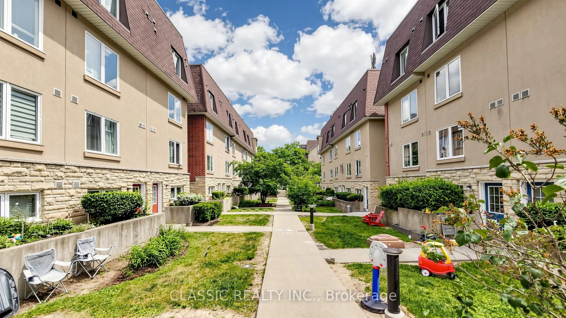 Photo 24 of Unit 63, 50 Turntable Crescent, Toronto, Dovercourt-Wallace Emerson-Junction — HOMEH