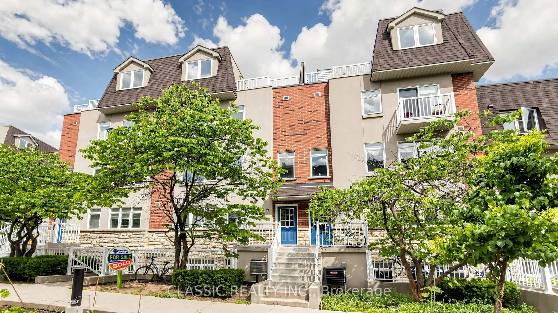 Photo 25 of Unit 63, 50 Turntable Crescent, Toronto, Dovercourt-Wallace Emerson-Junction — HOMEH