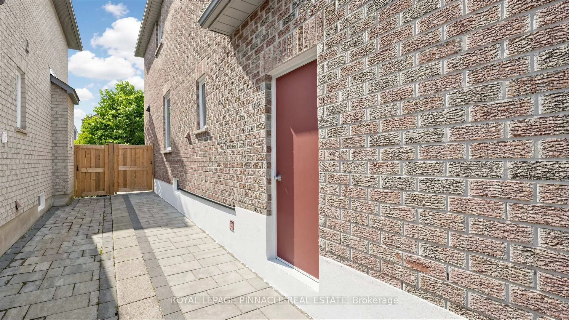 Photo 46 of 164 Anthony Avenue, Mississauga, Hurontario — HOMEH