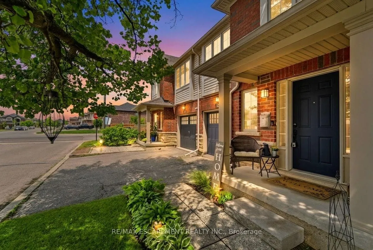 Photo 2 of Unit 2, 222 Fall Fair Way, Hamilton, Binbrook — HOMEH