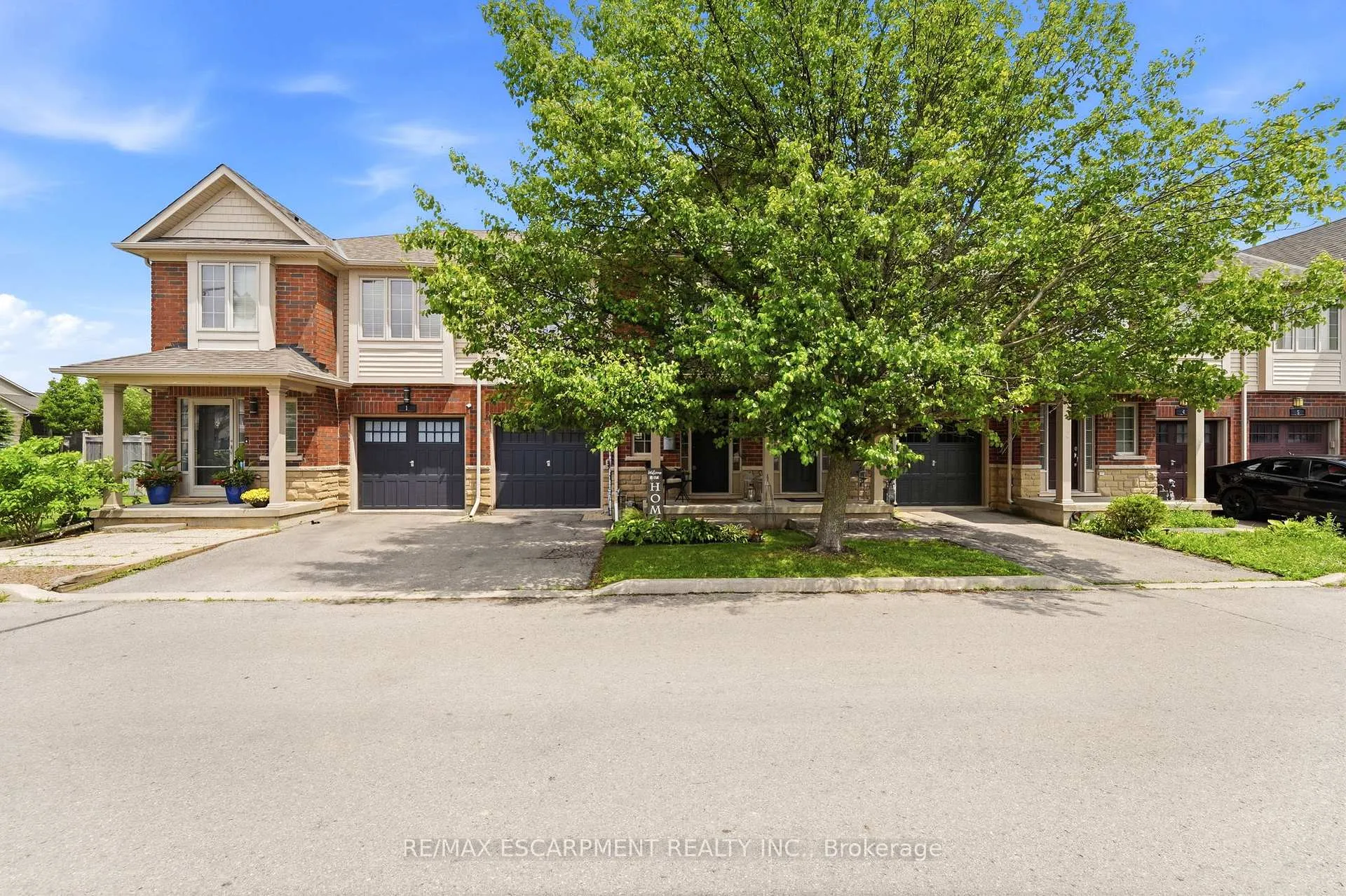 Photo 3 of Unit 2, 222 Fall Fair Way, Hamilton, Binbrook — HOMEH