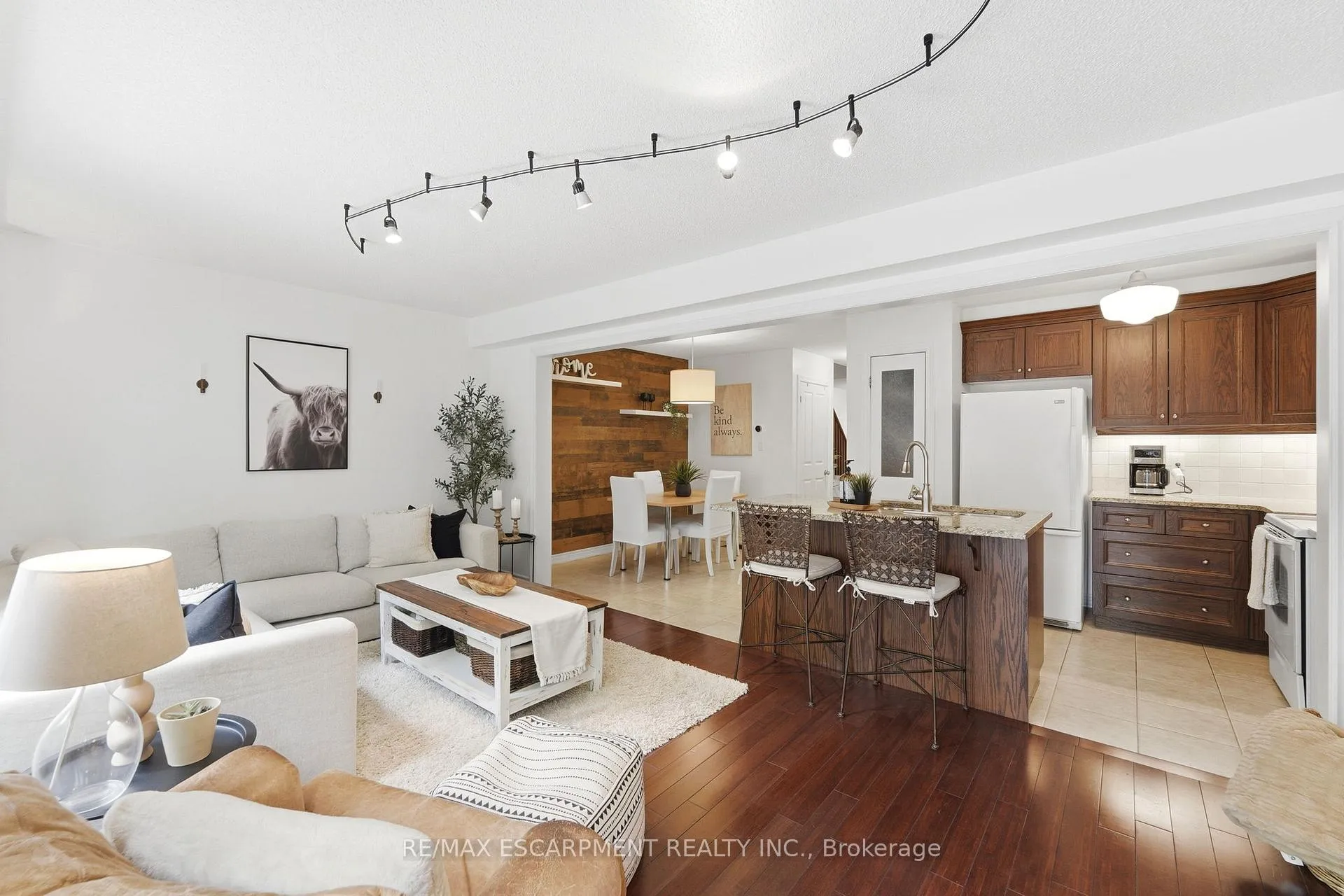 Photo 10 of Unit 2, 222 Fall Fair Way, Hamilton, Binbrook — HOMEH