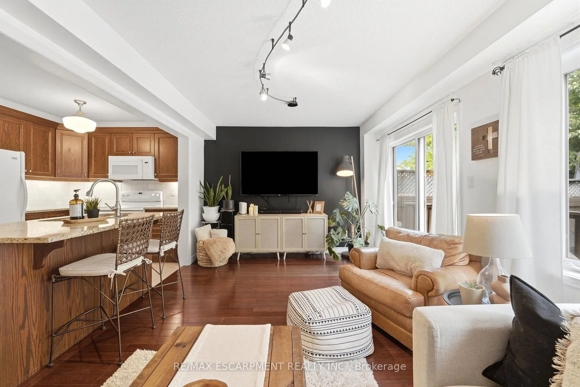 Photo 12 of Unit 2, 222 Fall Fair Way, Hamilton, Binbrook — HOMEH