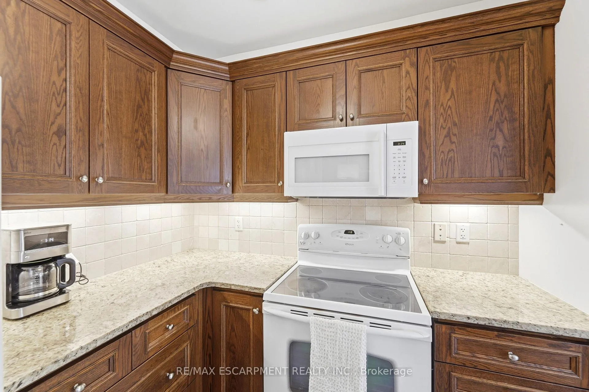 Photo 16 of Unit 2, 222 Fall Fair Way, Hamilton, Binbrook — HOMEH