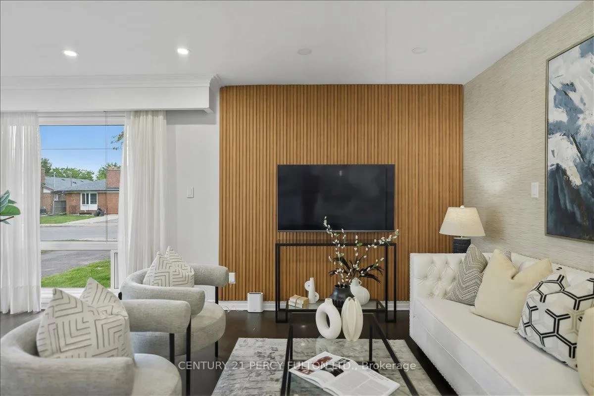 Photo 7 of 50 Mooregate Avenue, Scarborough, Ionview — HOMEH