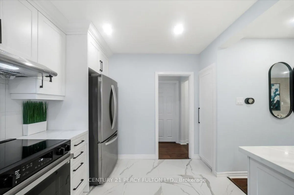 Photo 16 of 50 Mooregate Avenue, Scarborough, Ionview — HOMEH
