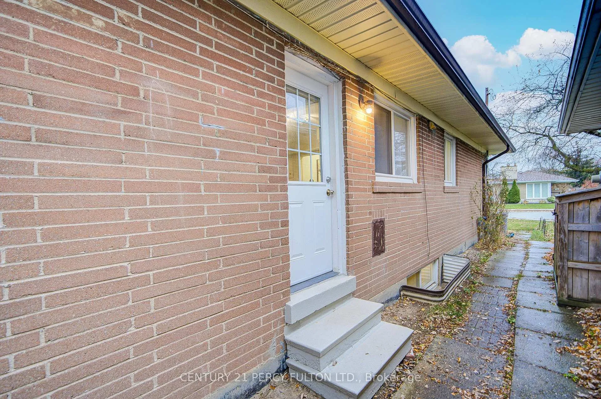 Photo 26 of 50 Mooregate Avenue, Scarborough, Ionview — HOMEH