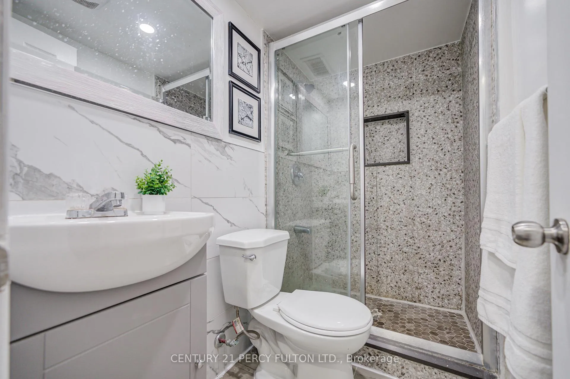 Photo 35 of 50 Mooregate Avenue, Scarborough, Ionview — HOMEH