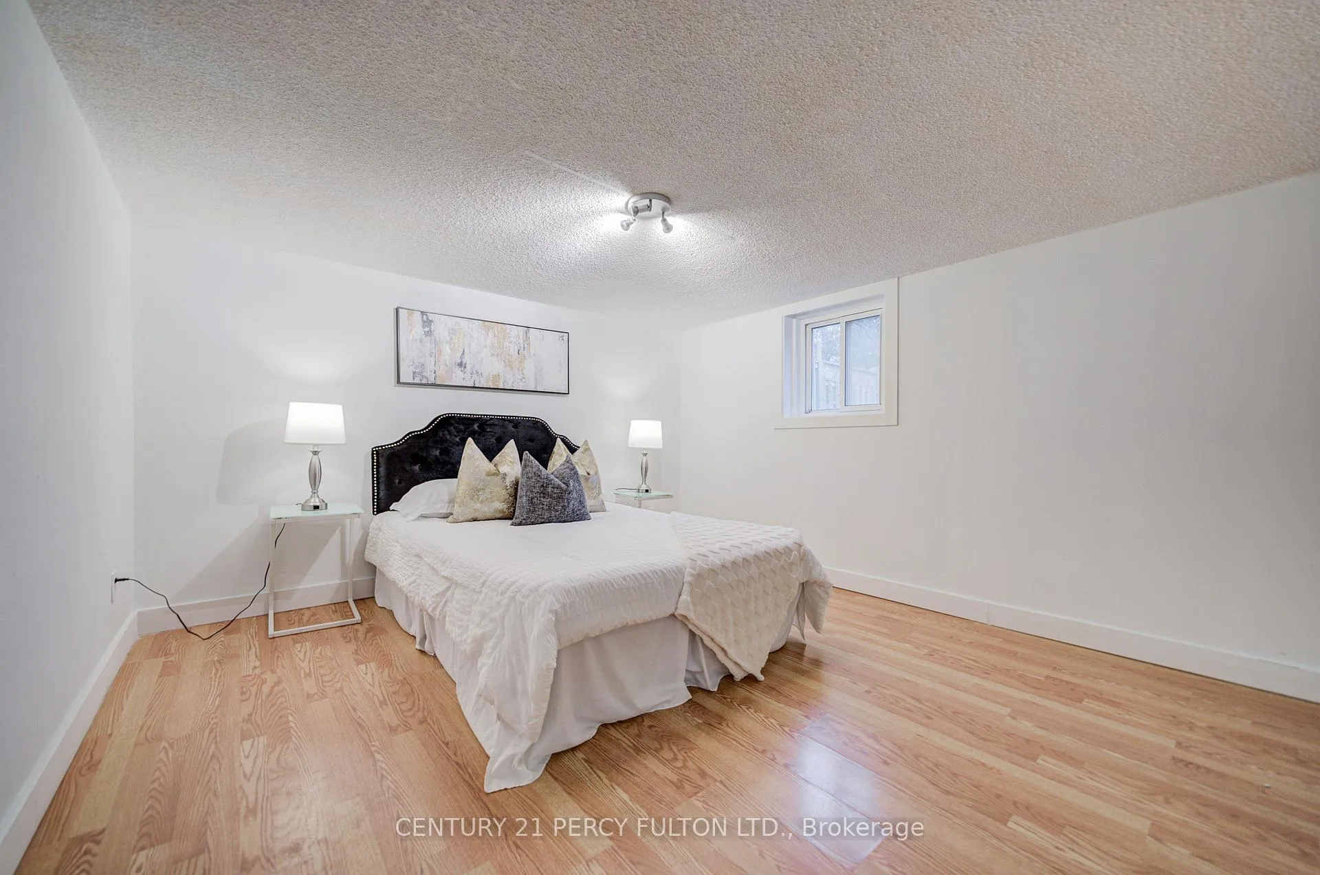 Photo 38 of 50 Mooregate Avenue, Scarborough, Ionview — HOMEH