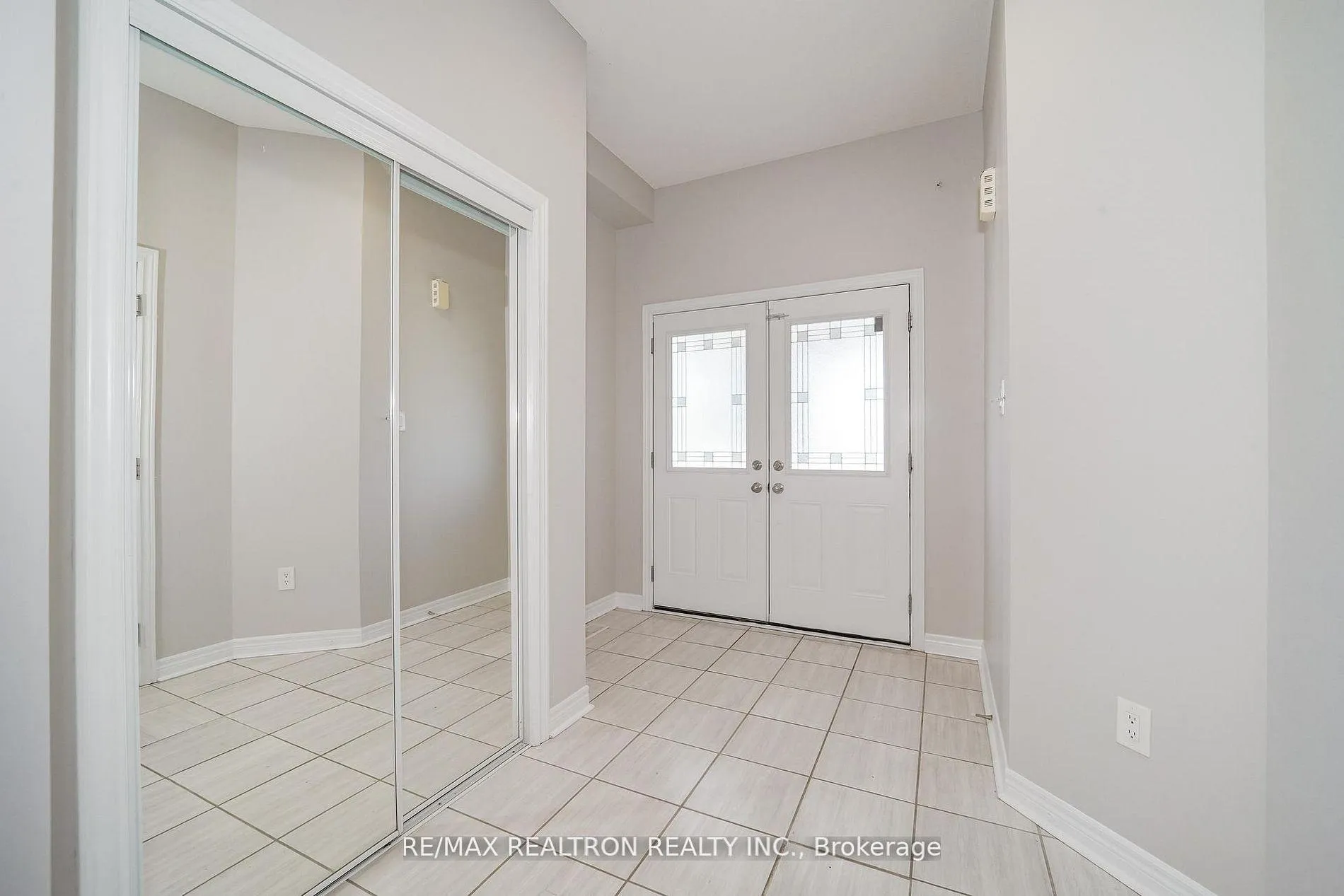 Photo 5 of 45 Denny Street, Ajax, South East — HOMEH