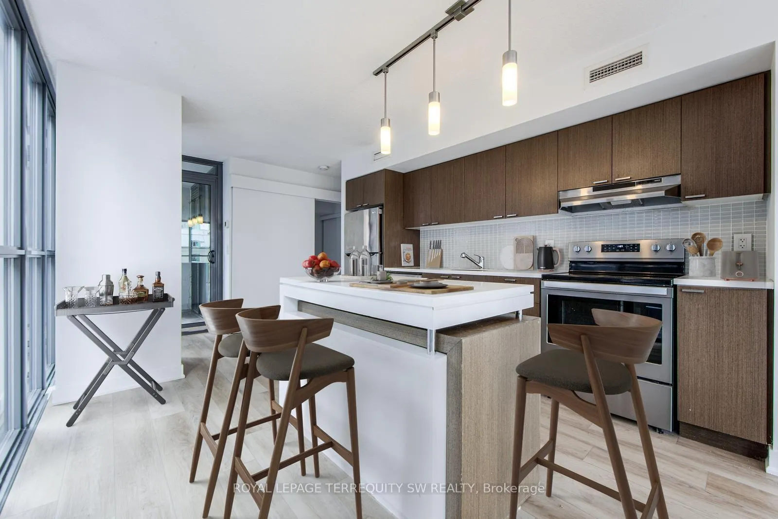 Photo 4 of Unit 707, 110 Charles Street E, Toronto, Church-Yonge Corridor — HOMEH