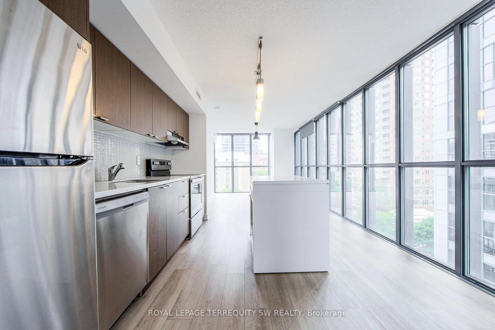 Photo 29 of Unit 707, 110 Charles Street E, Toronto, Church-Yonge Corridor — HOMEH