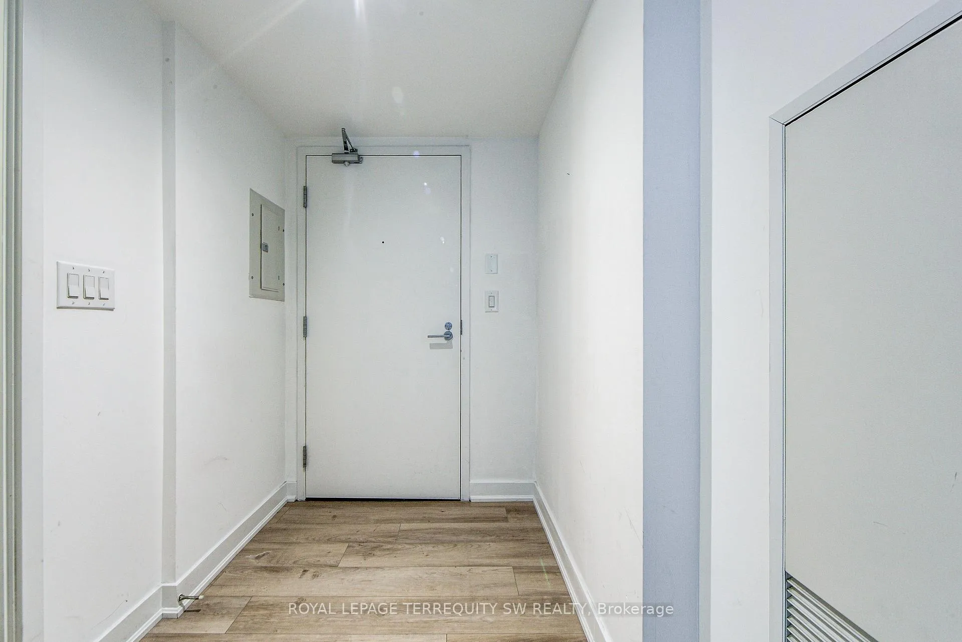 Photo 38 of Unit 707, 110 Charles Street E, Toronto, Church-Yonge Corridor — HOMEH