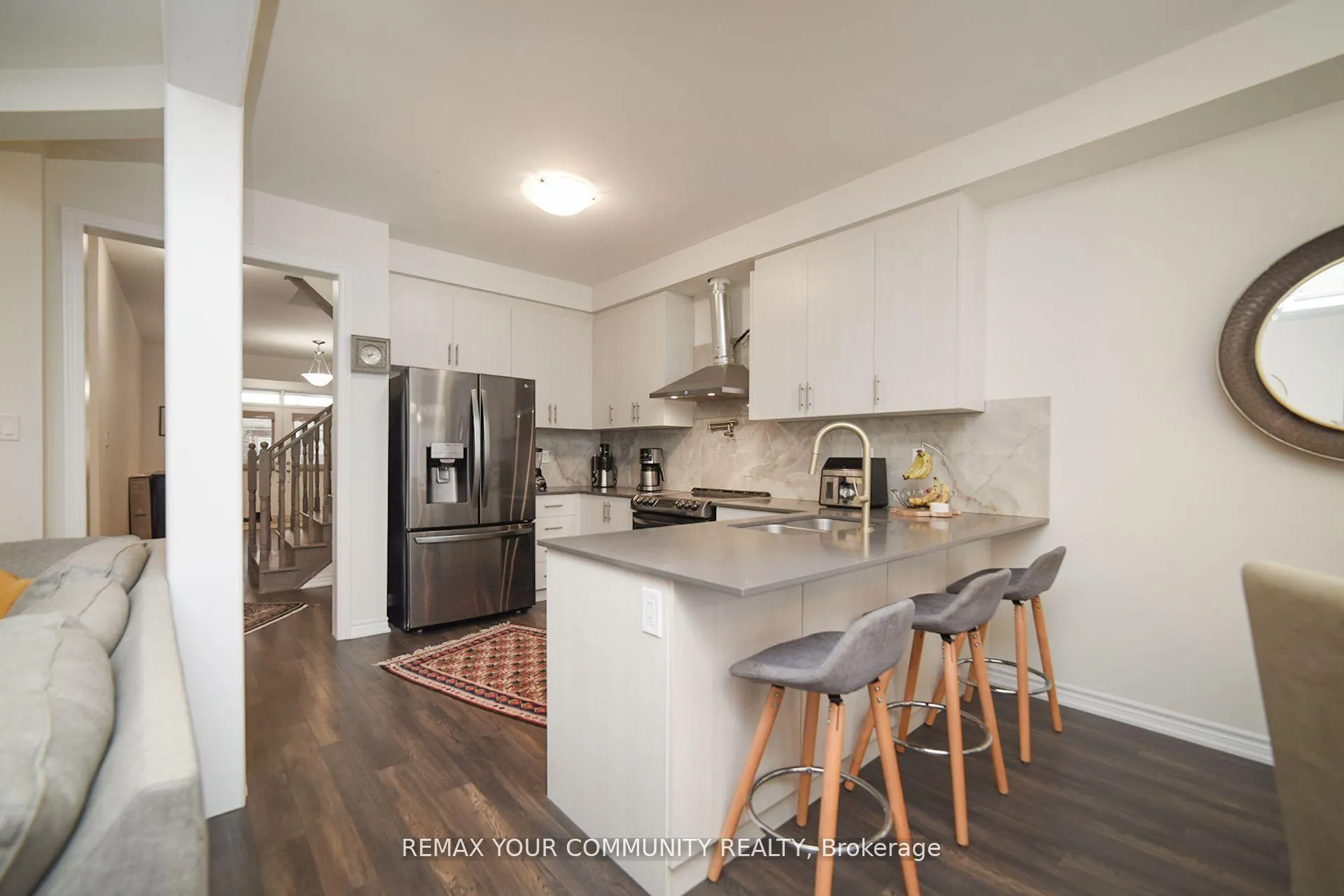 Photo 5 of 12 Viola Street, East Gwillimbury, Sharon — HOMEH