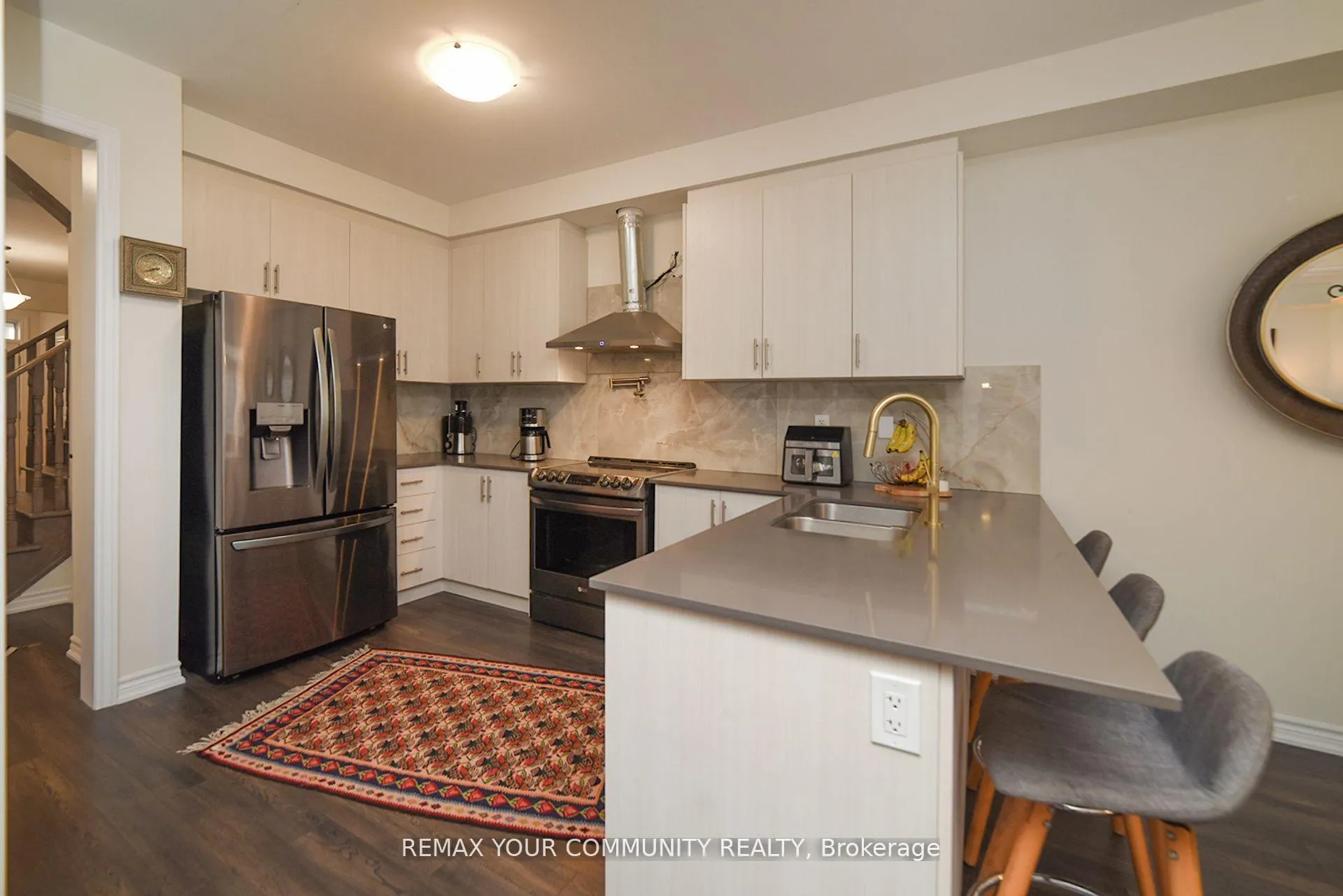 Photo 6 of 12 Viola Street, East Gwillimbury, Sharon — HOMEH