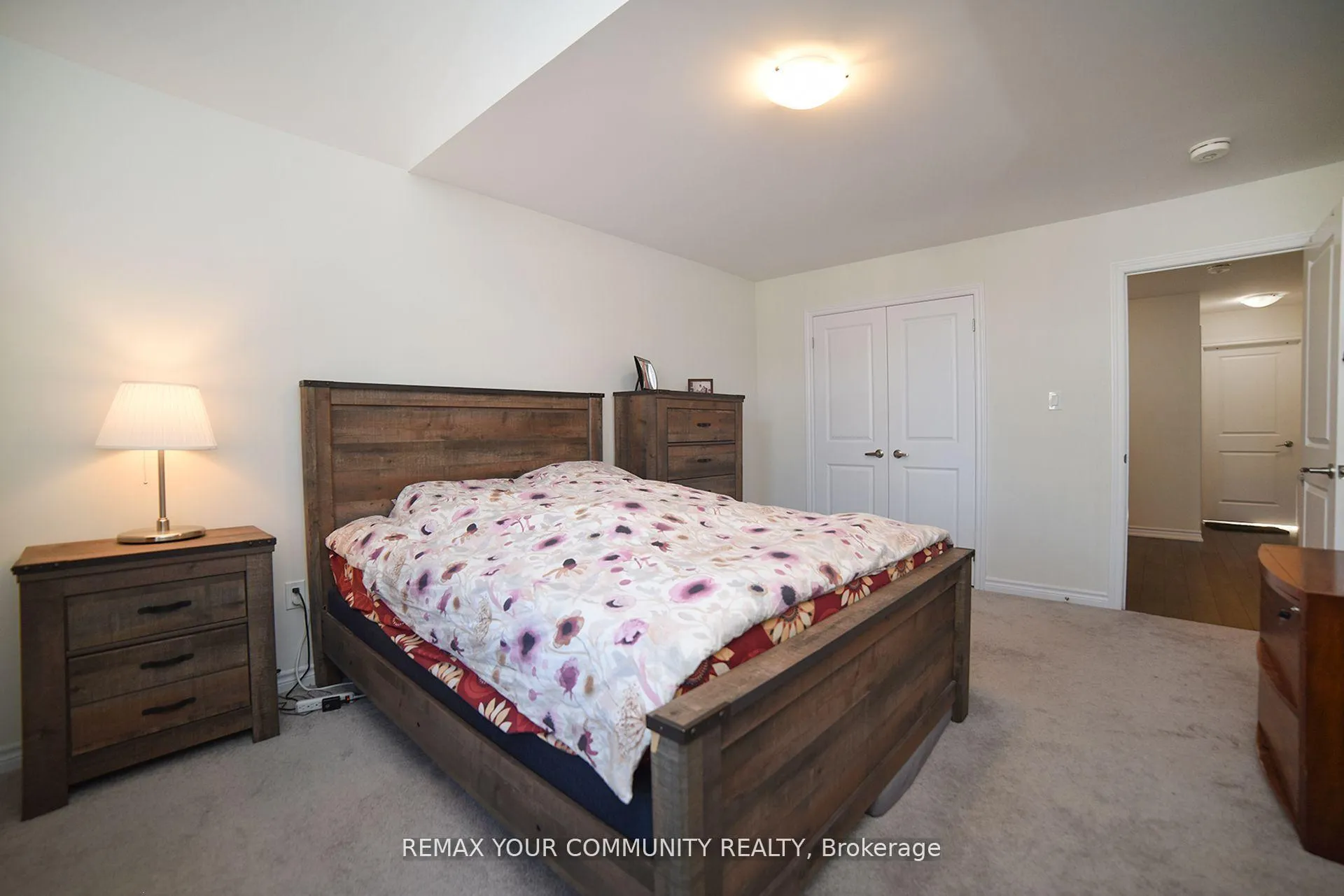 Photo 15 of 12 Viola Street, East Gwillimbury, Sharon — HOMEH