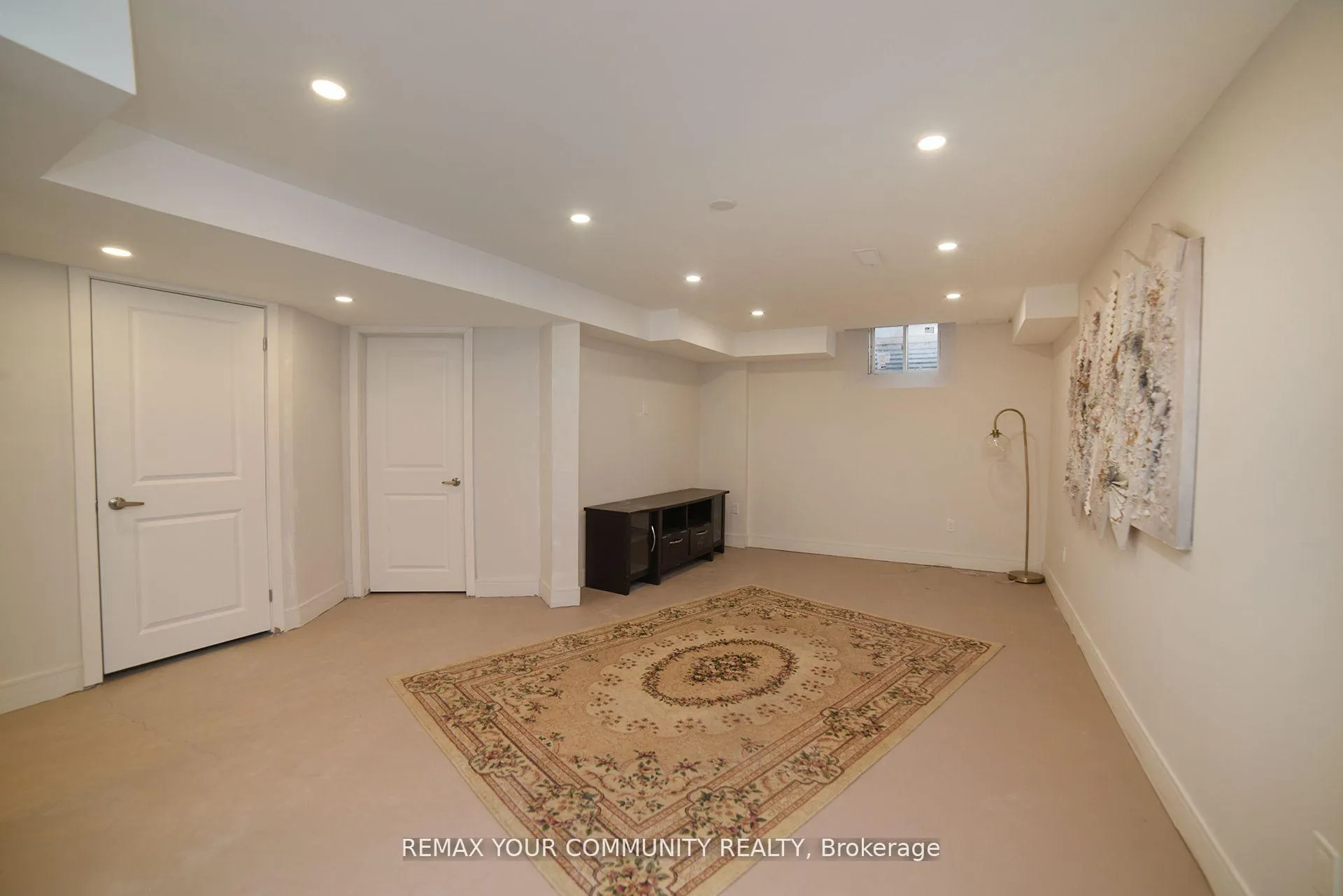Photo 20 of 12 Viola Street, East Gwillimbury, Sharon — HOMEH