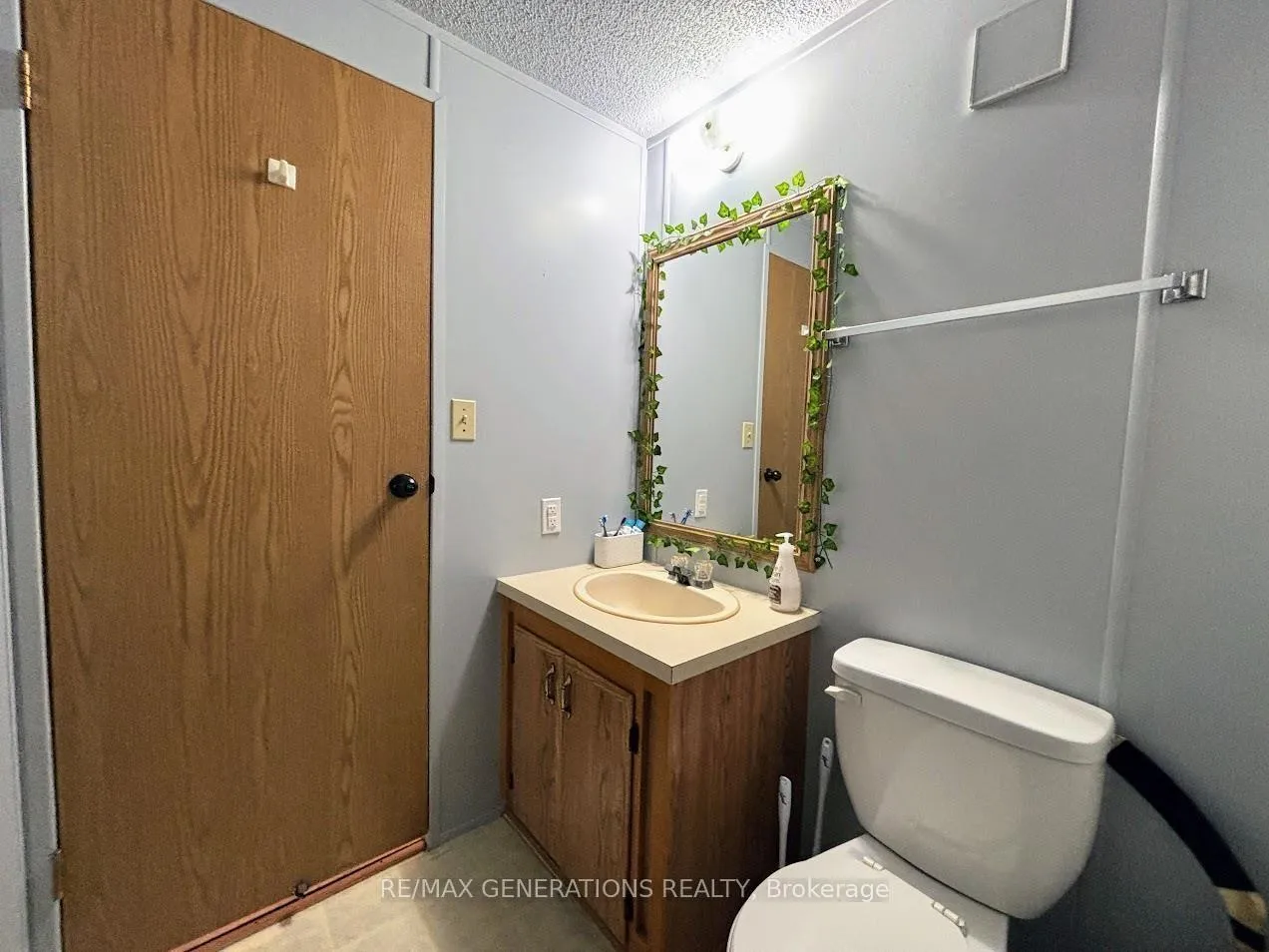Photo 16 of 31 Coveney Street, Marathon — HOMEH