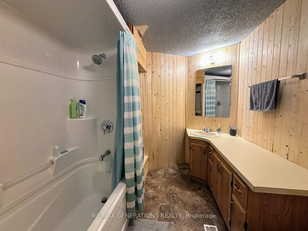 Photo 21 of 31 Coveney Street, Marathon — HOMEH
