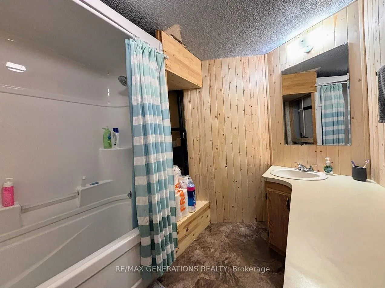 Photo 22 of 31 Coveney Street, Marathon — HOMEH