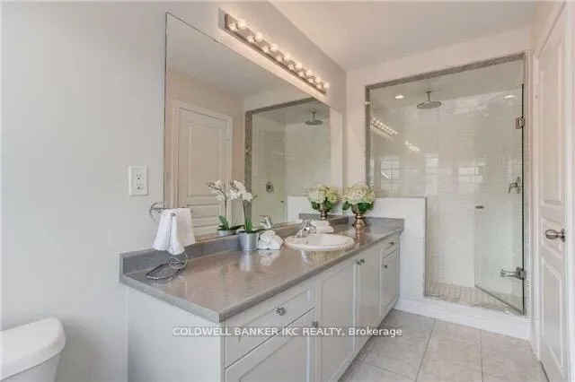 Photo 8 of 310 Barons Street, Vaughan, Kleinburg — HOMEH