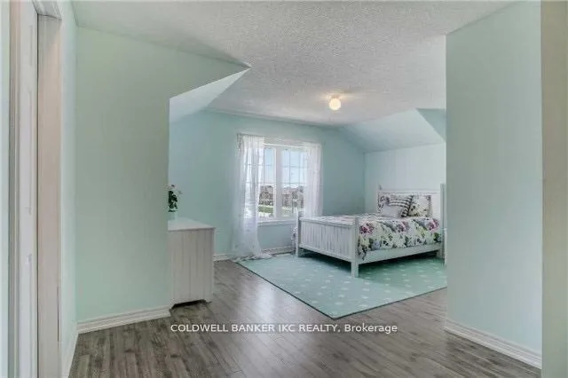 Photo 59 of 310 Barons Street, Vaughan, Kleinburg — HOMEH