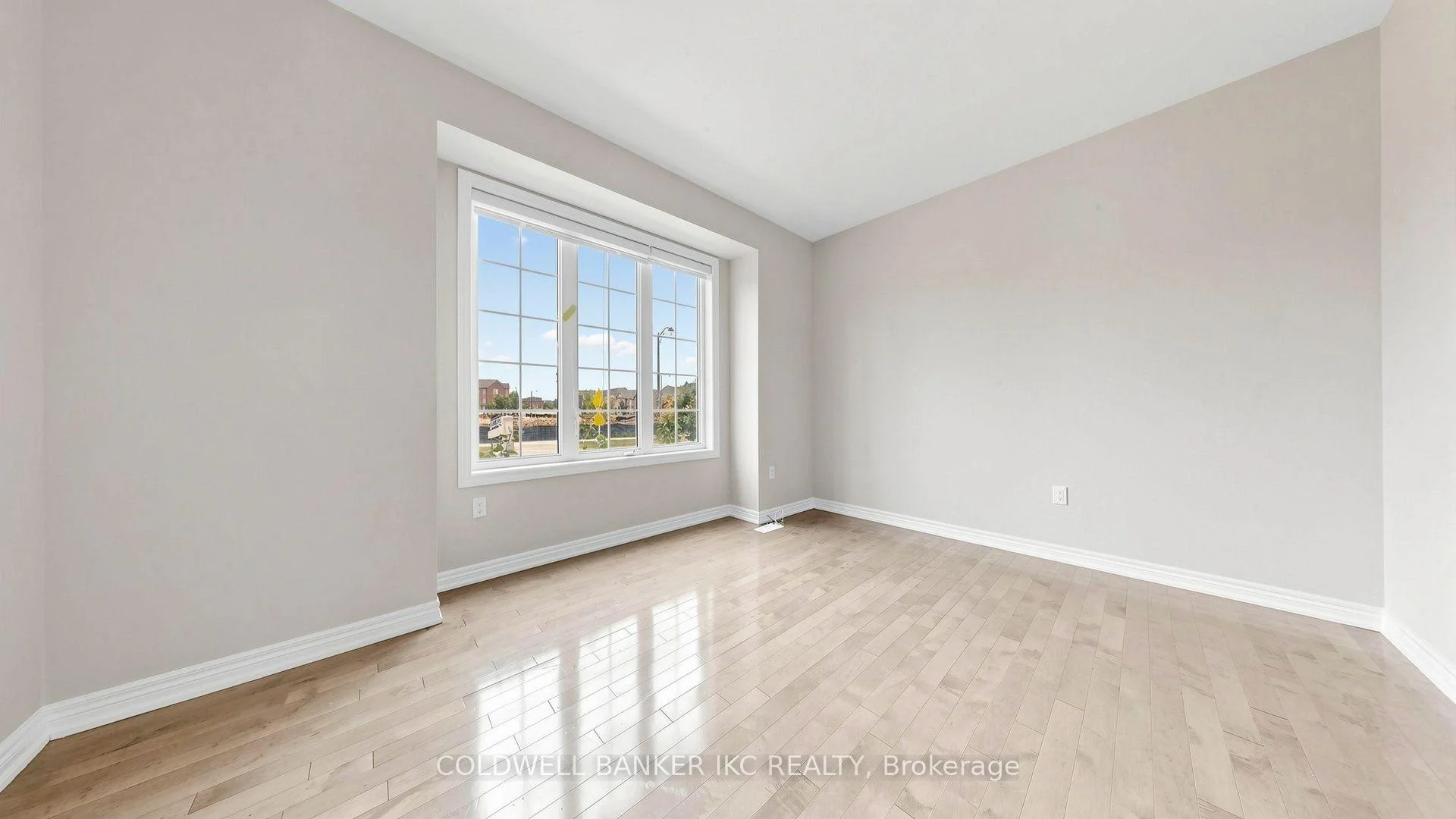 Photo 26 of 310 Barons Street, Vaughan, Kleinburg — HOMEH
