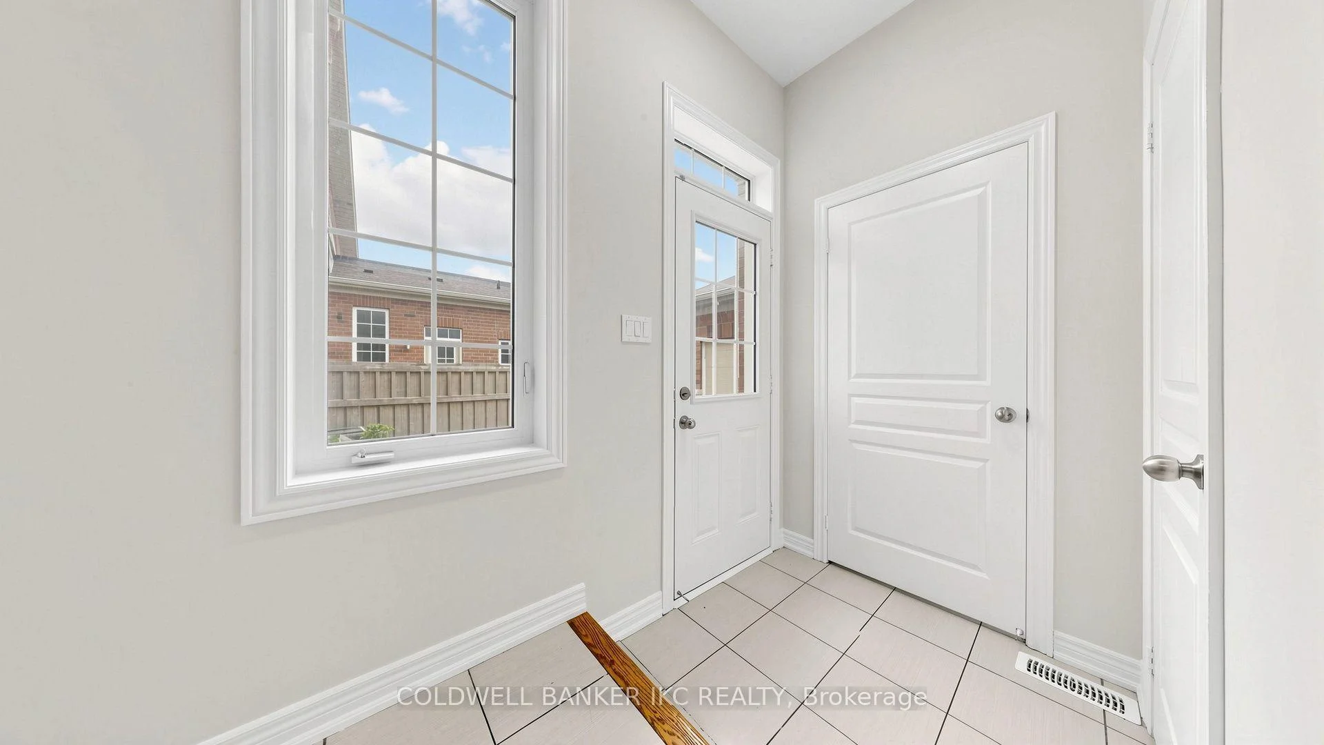Photo 39 of 310 Barons Street, Vaughan, Kleinburg — HOMEH