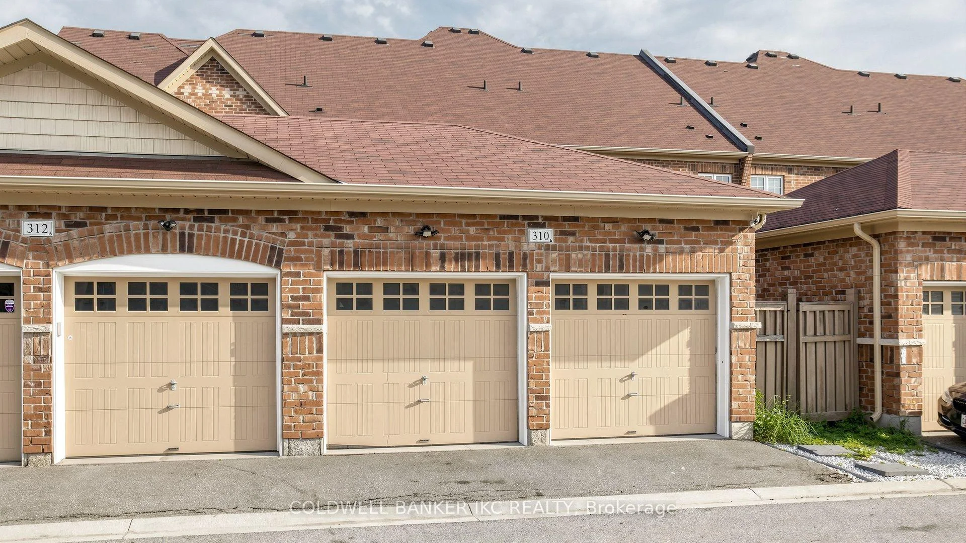 Photo 48 of 310 Barons Street, Vaughan, Kleinburg — HOMEH