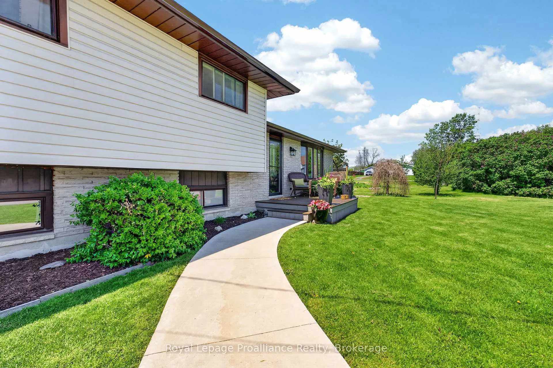 Photo 32 of 57 Pearl Street, Deseronto, Deseronto (Town) — HOMEH