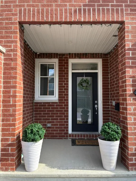 Photo 3 of 303 Kanashtage Terrace, Ottawa, Camelot — HOMEH
