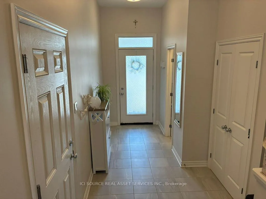 Photo 4 of 303 Kanashtage Terrace, Ottawa, Camelot — HOMEH