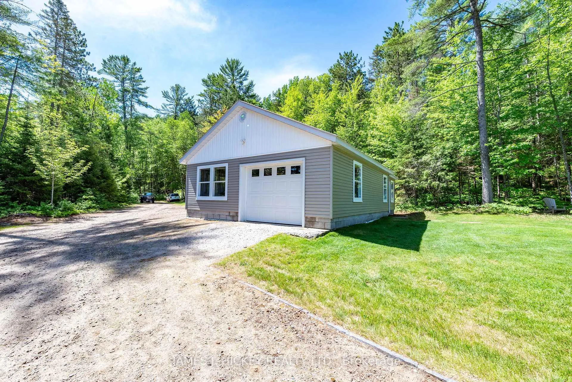 Photo 34 of 141 Ezylyfe Lane, Laurentian Valley, Laurentian Valley — HOMEH