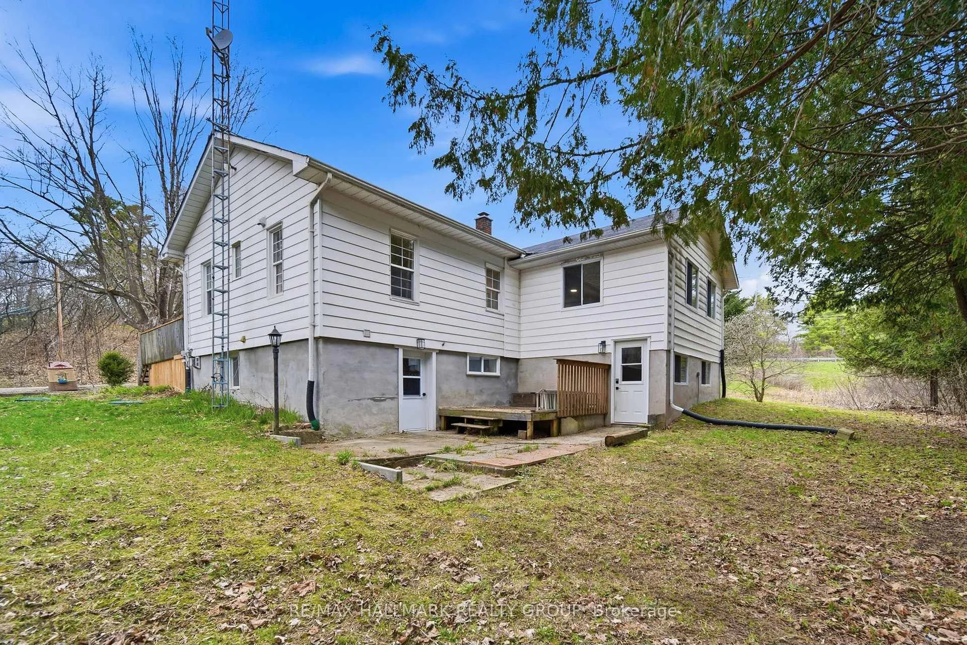 Photo 46 of 17 Kenney Road, Rideau Lakes, Rideau Lakes (South Crosby) Twp — HOMEH