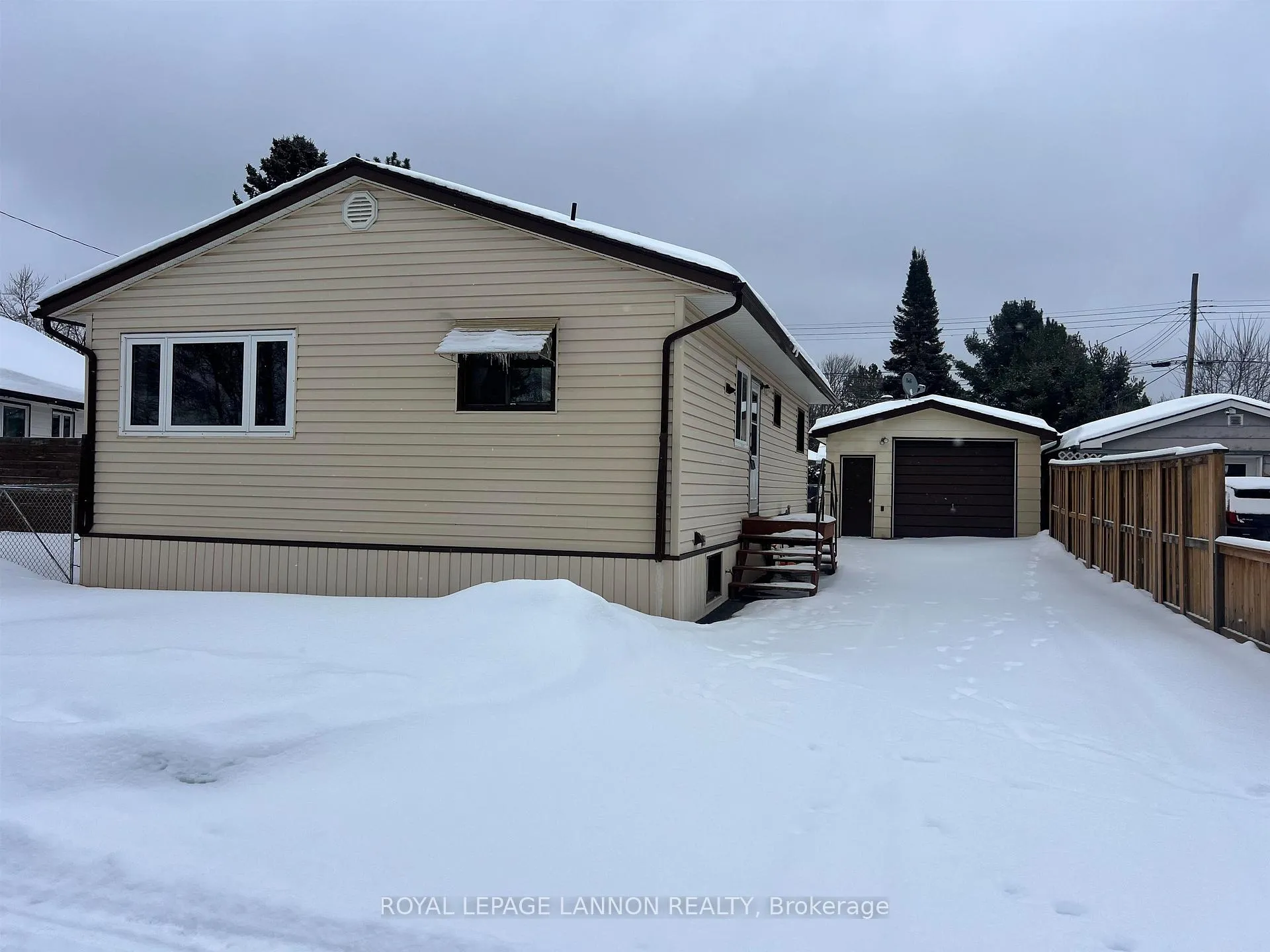 Photo 1 of 146 Pine Crescent, Atikokan — HOMEH