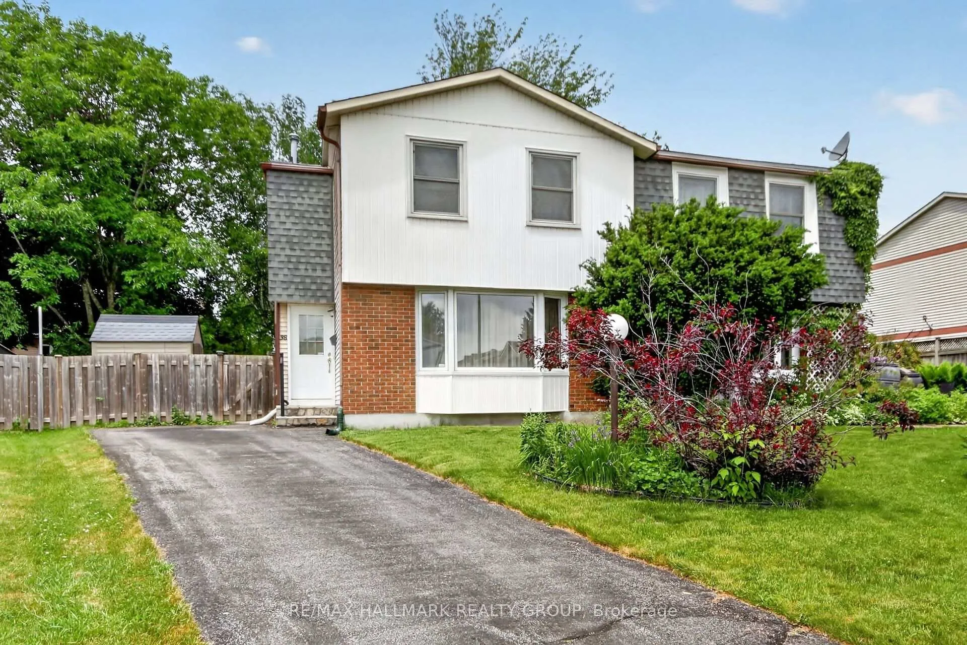 Photo 1 of 38 Amherst Crescent, Ottawa, Barrhaven - On the Green — HOMEH