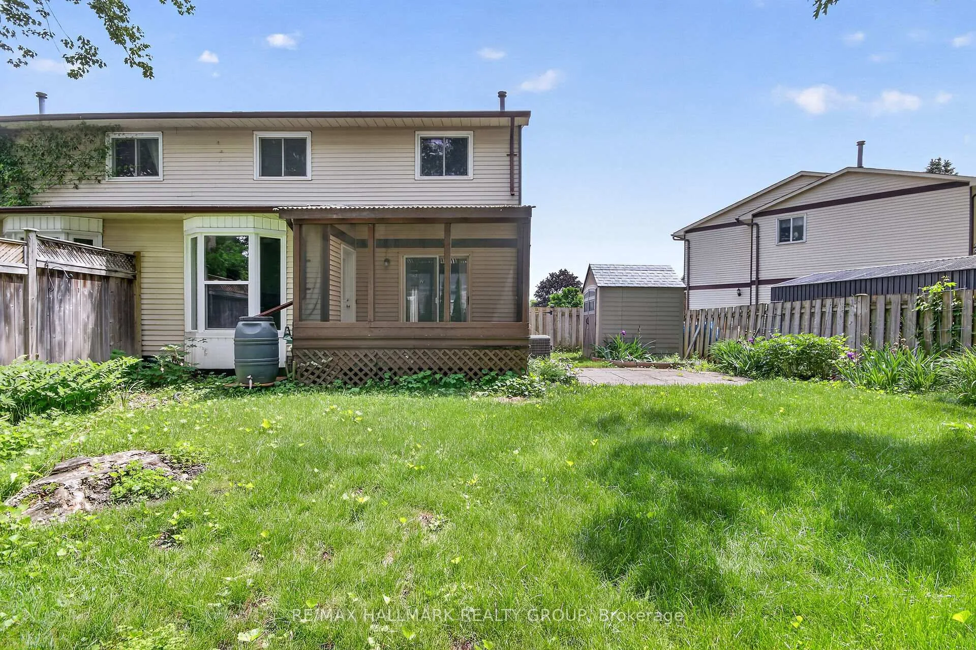 Photo 31 of 38 Amherst Crescent, Ottawa, Barrhaven - On the Green — HOMEH