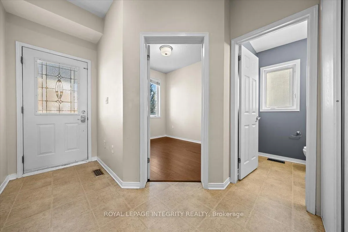 Photo 4 of 120 Grovemont Drive, Ottawa, Barrhaven - Strandherd — HOMEH