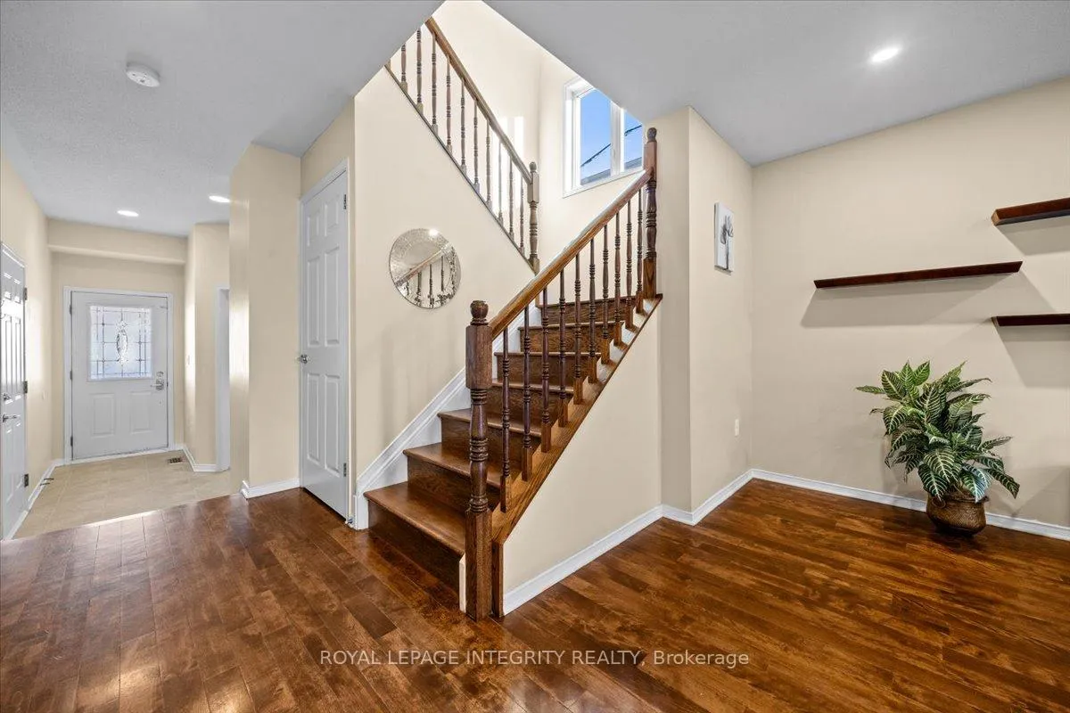 Photo 7 of 120 Grovemont Drive, Ottawa, Barrhaven - Strandherd — HOMEH