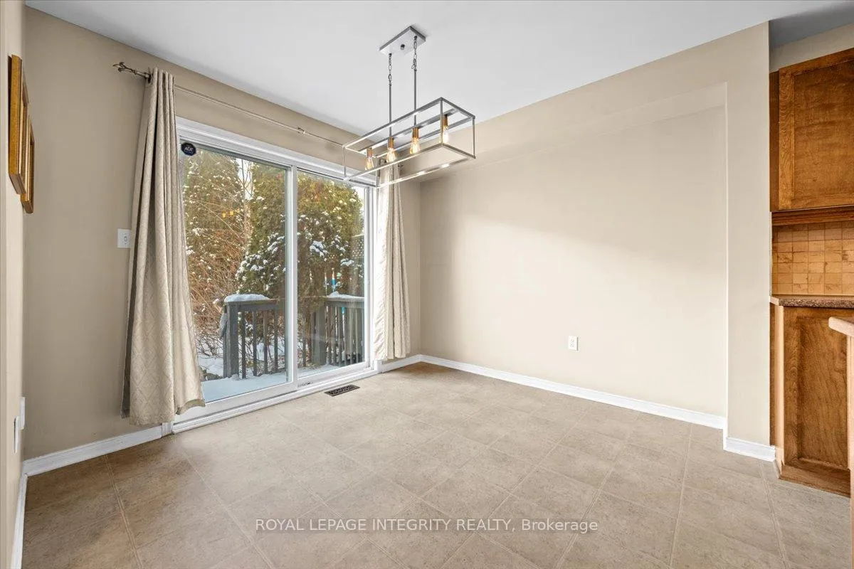 Photo 12 of 120 Grovemont Drive, Ottawa, Barrhaven - Strandherd — HOMEH
