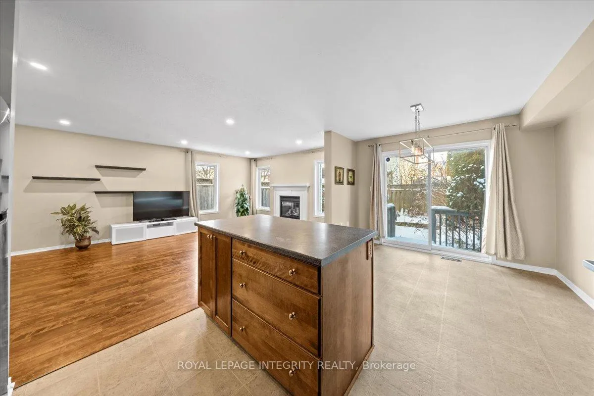 Photo 17 of 120 Grovemont Drive, Ottawa, Barrhaven - Strandherd — HOMEH