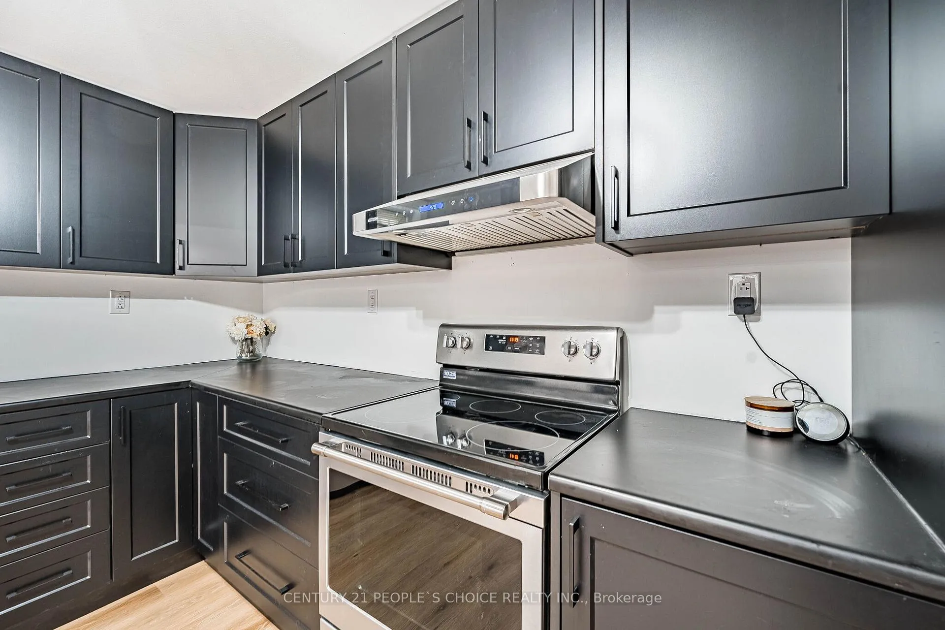 Photo 33 of 295 Locheed Drive, Hamilton, Lisgar — HOMEH