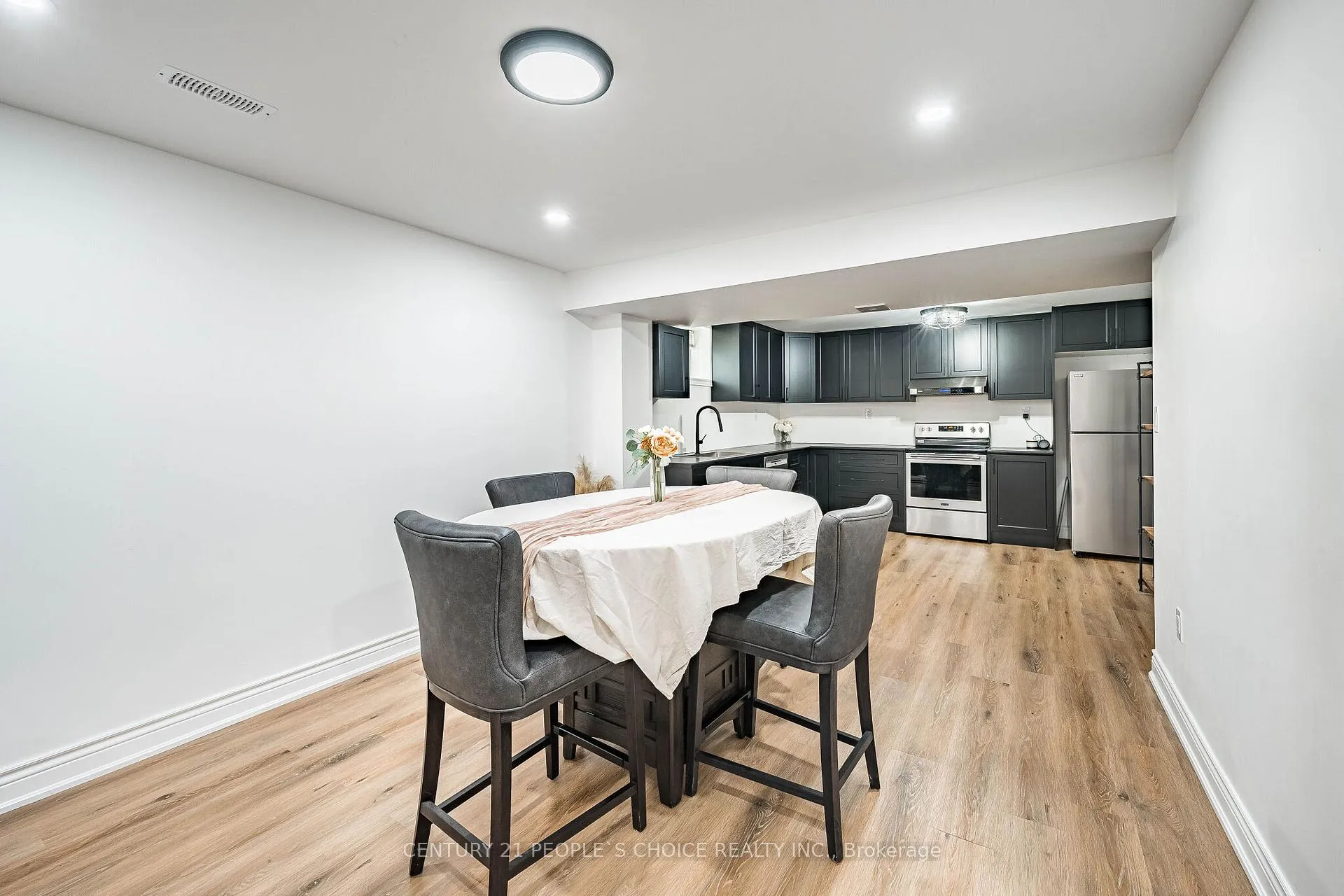 Photo 35 of 295 Locheed Drive, Hamilton, Lisgar — HOMEH