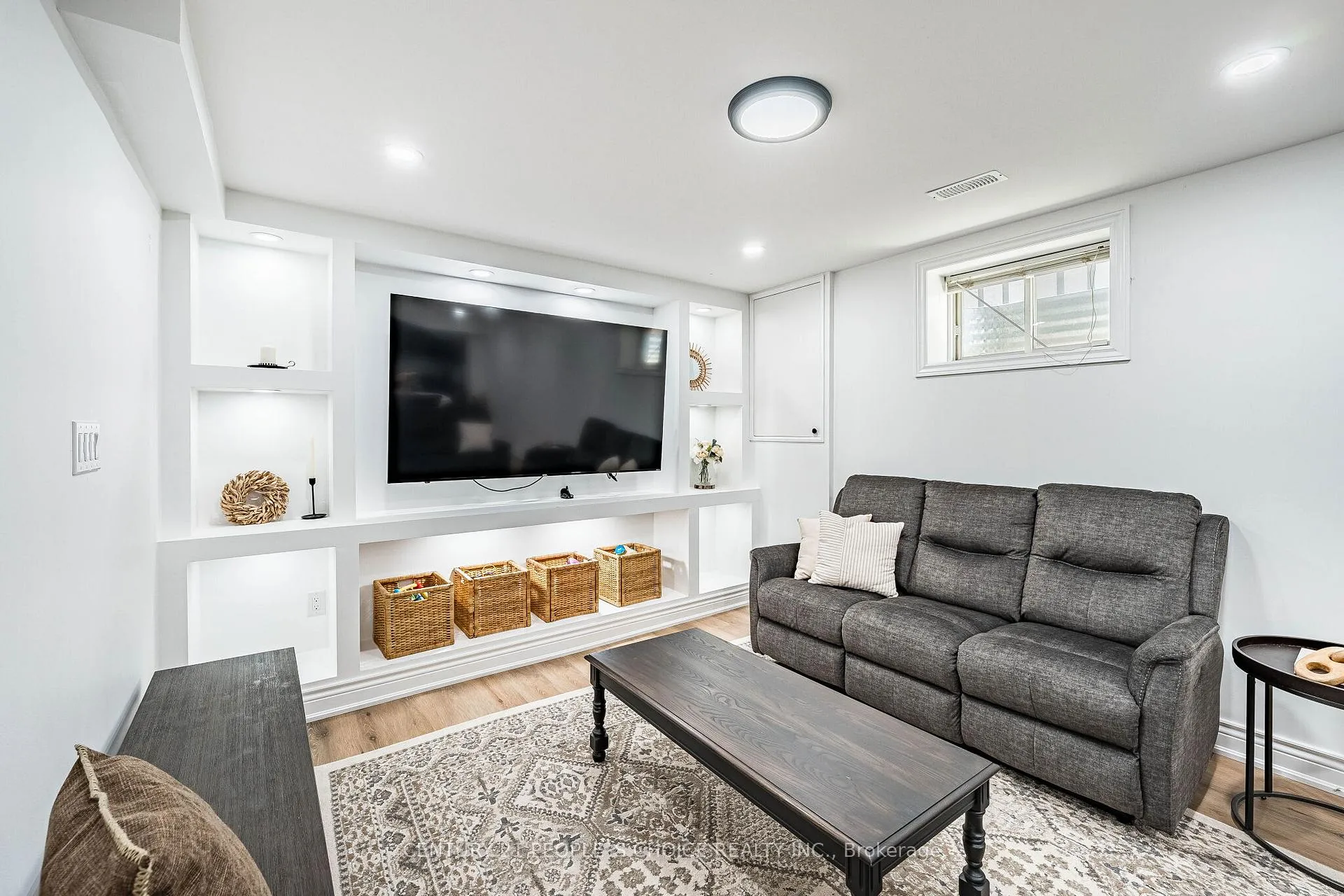 Photo 36 of 295 Locheed Drive, Hamilton, Lisgar — HOMEH