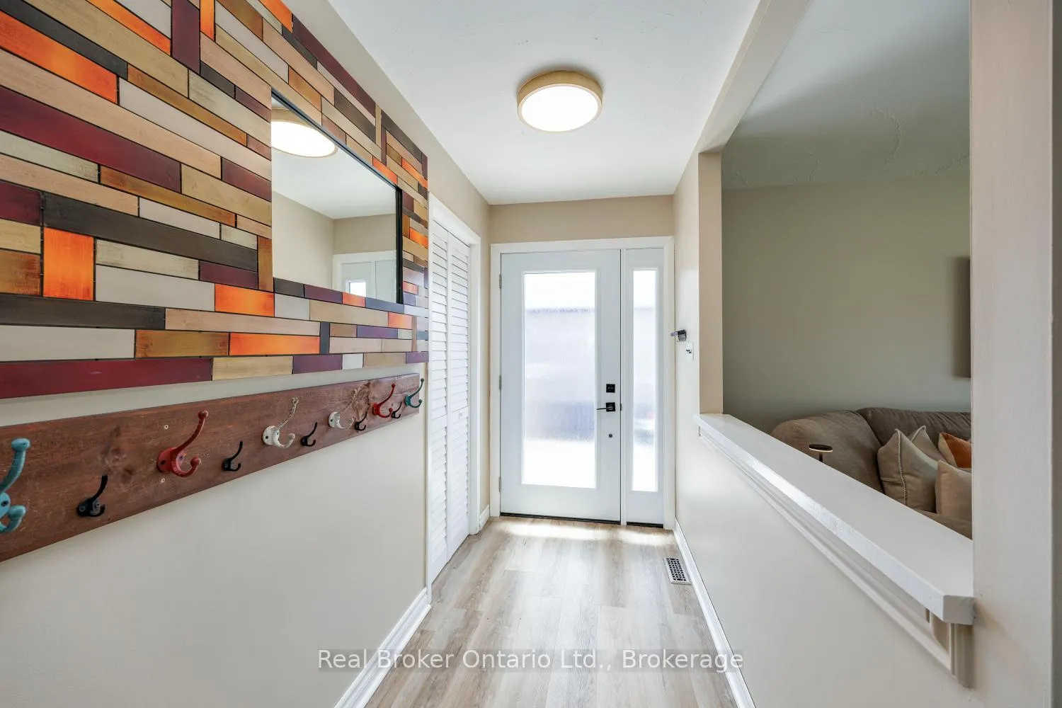 Photo 7 of 17 Strike Avenue, Clarington, Bowmanville — HOMEH